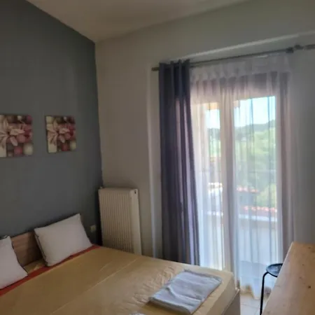 Lena Pefkochori Villa *