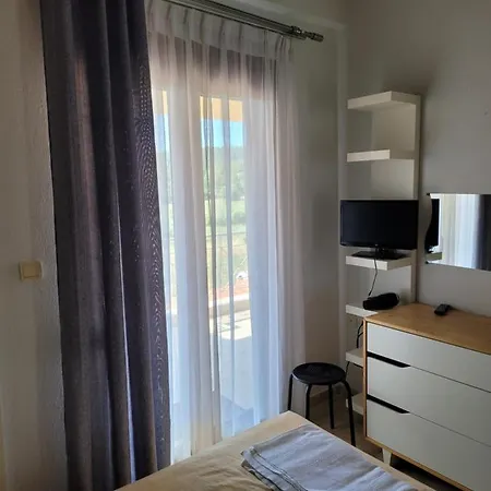 Lena Pefkochori Villa *